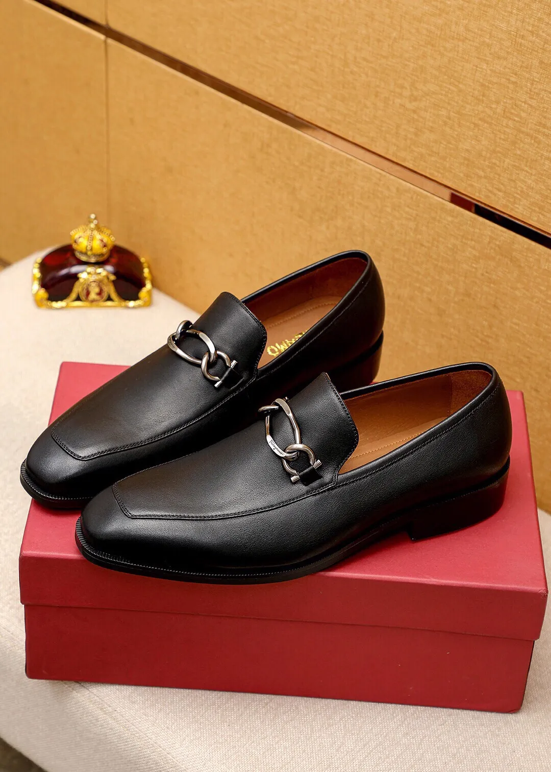 2023 Mens Designer Dress Shoes Brand Slip On Formal Business Oxfords Male handgemaakte bruiloftsfeestjes Loafers Maat 38-45