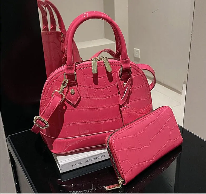 2234m vrouwelijke luxe ontwerpers tassen crossbody hoogwaardige handtassen dames portemonnees schouderwinkelen tas