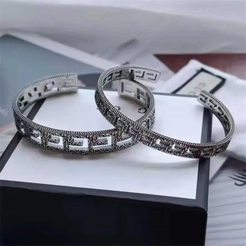 Designer smycken armband halsbands ring fyrkantigt ihåligt ut snidat mönster par armband ljusarmband