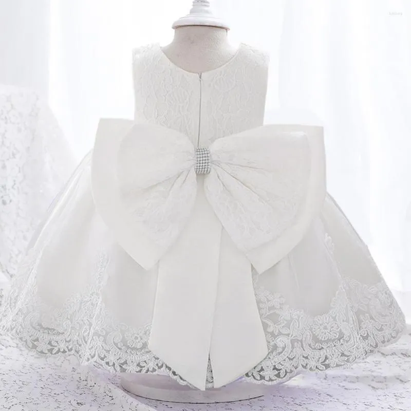 Девушка платья белый лук детское платье малыш, рожденное кружевное 1 -й день рождения цветочный принцесса для девочек Бридемадс свадебное платье Венидо