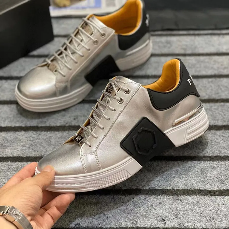 Scarpe firmate di lusso di alta qualità sneakers casual Cuciture in mesh traspirante Elementi in metallo size38-45 mjkii00002