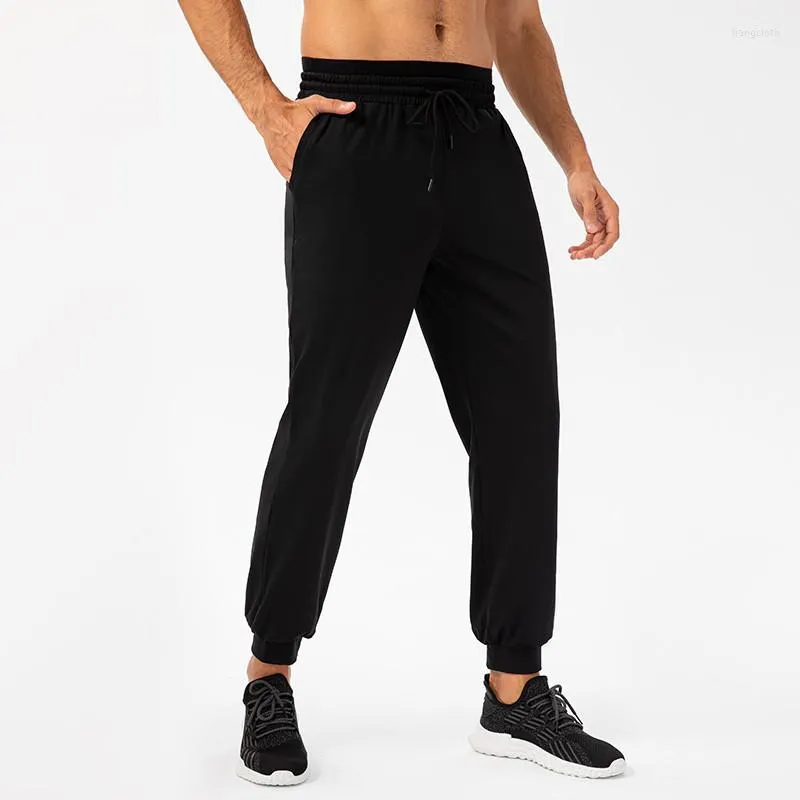 Herrenhosen Männer lose Hosen Mode kausale atmungsaktive Sportjoggepants Männliche Joggers Fußball Tasche Streetwear Man Mann Fitnessstudio Kleidung