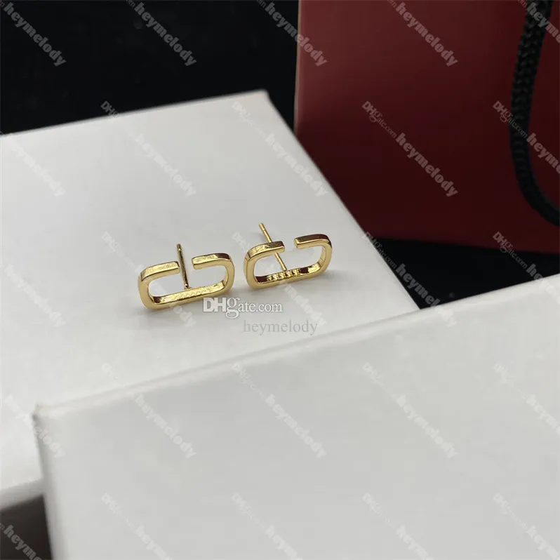 Stud Classic V Studs Designer Gold Earrings Letter Stamps Eardrops Wholesale Party Show Anniversary Birthday Gift