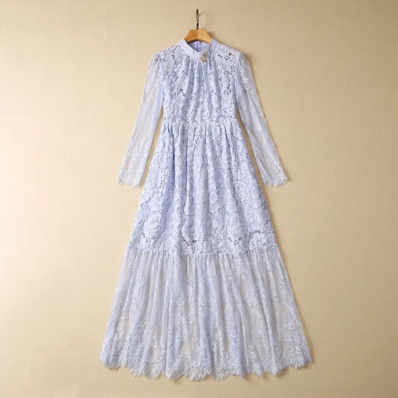 2023 Summer Black / Blue Floral Lace Dress Long Sleeve Stand Collar Rhinestone Brooch Long Maxi Casual Dresses S3W270525