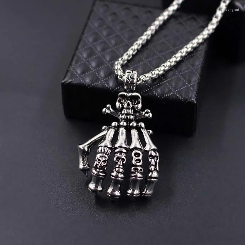 Chains Choker Fashion 2023 Mens Vintage Punk Gothic Skull Hand Pendant Long Chain Necklaces_voghion.com