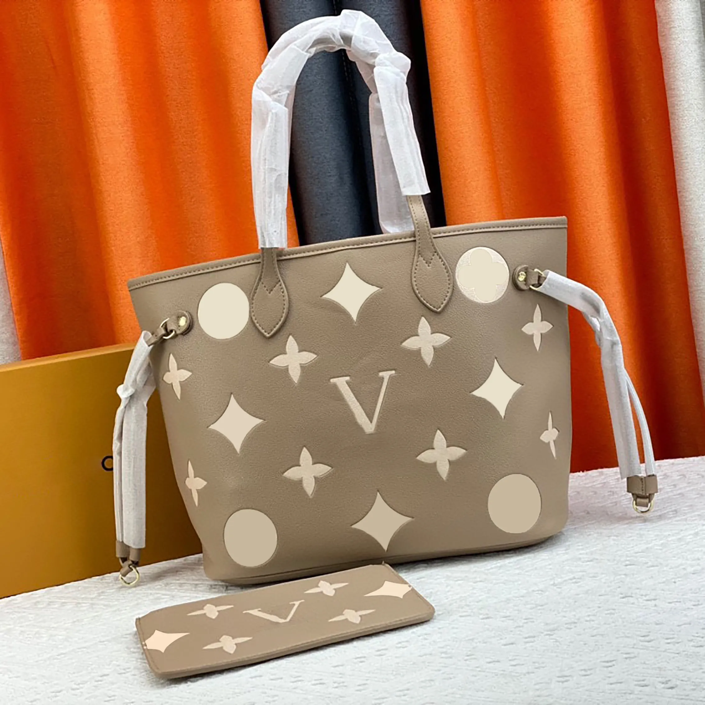 Lyxiga shoppingväskor designer tote handväskor högkvalitativa kvinnor handväskor 2 st/set läder på tygväskor prägla brev axelväska stor kapacitet mamma väska damer