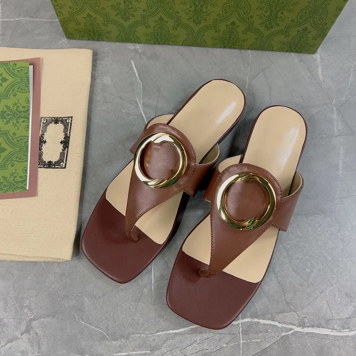 Luxury Designer Genuine Leather Blondie Flip Flops Womens Flat