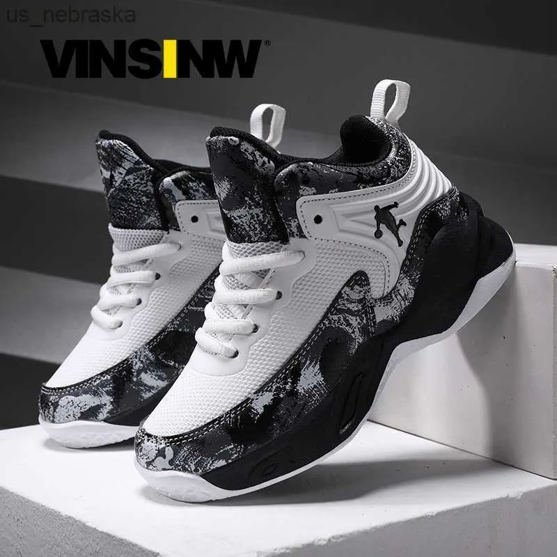 Boys basketball shoes clearance academy