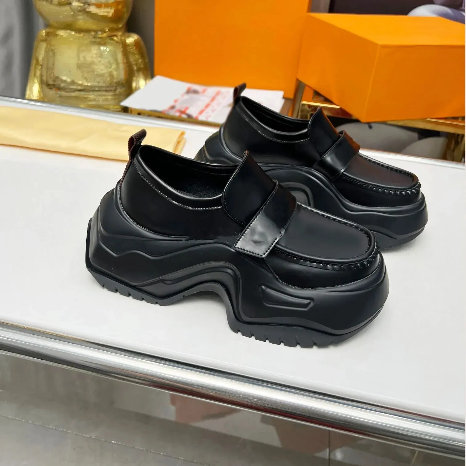 DHgate.com:Black Glossy Leather Chunky Platform Loafers DHgate.com:Black Glossy Leather Chunky Platform Loafers