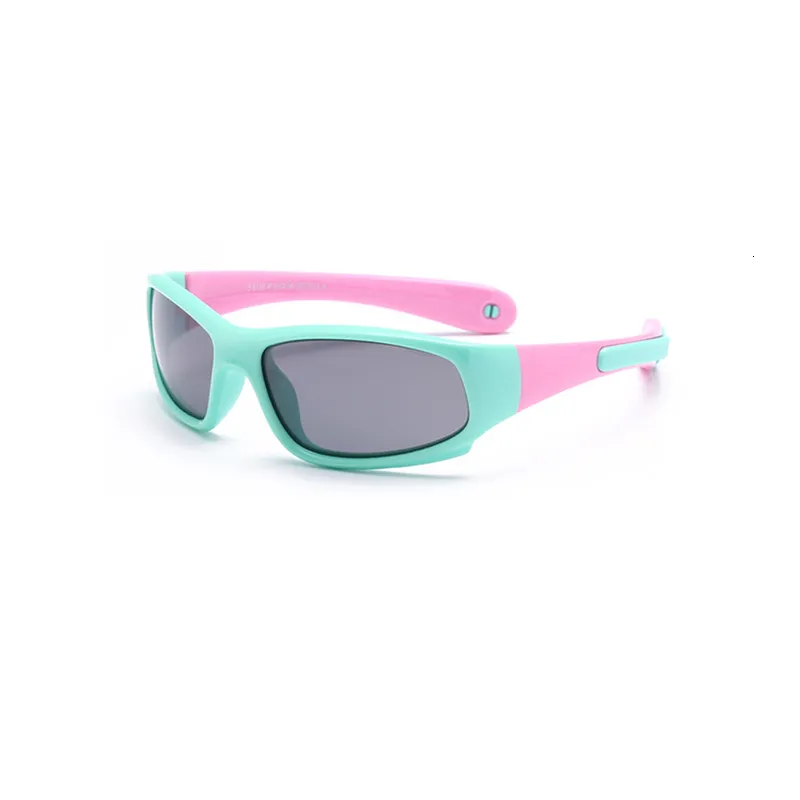 Zonnebrillen Juli Unbreakable Kids Polariseerde zonnebril Boy Girls Sun Glasses Kinderen Veiligheid Siliconen Eyewear Candy Color Frame 7008 230530