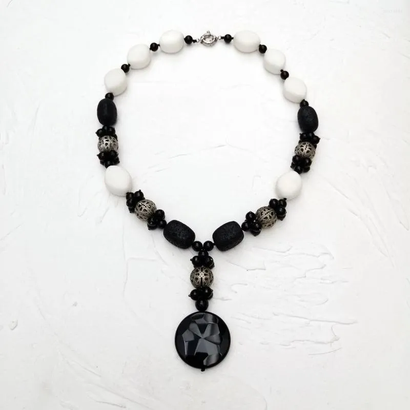 Pendentif Colliers Lii Ji Véritable Pierre Noir Blanc Collier 63cm Lava Jades Onyx Femmes Bijoux Stock Vente