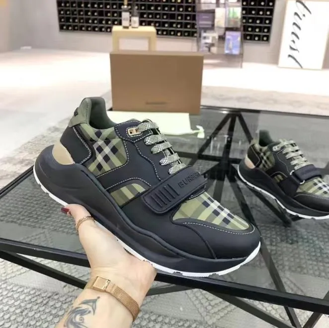 Marca de lujo Zapatos casuales Zapatillas de deporte a cuadros cl sicas vintage de cuero genuino Zapatos Berry Stripe Entrenador de moda para hombres