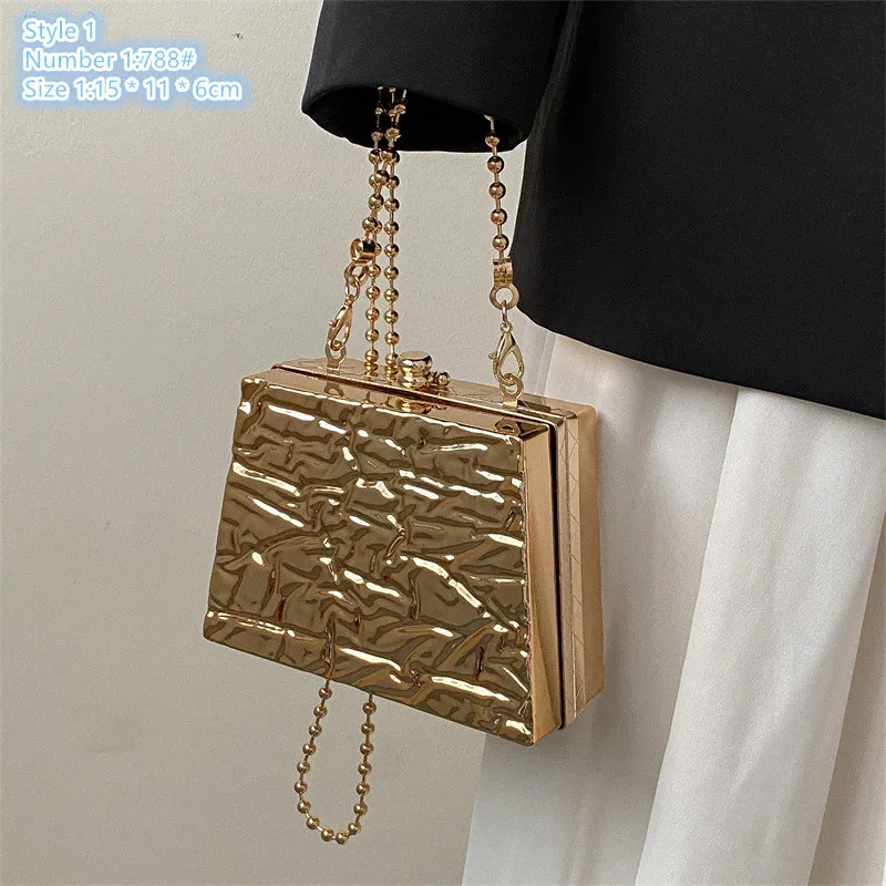 Großhandel Damen Umhängetaschen 2 Stile in diesem Jahr beliebte Ice Crack Persönlichkeit Hard Box Handtasche süße Metall Gold Mode Kette Tasche helle Retro-Dinner-Handtaschen