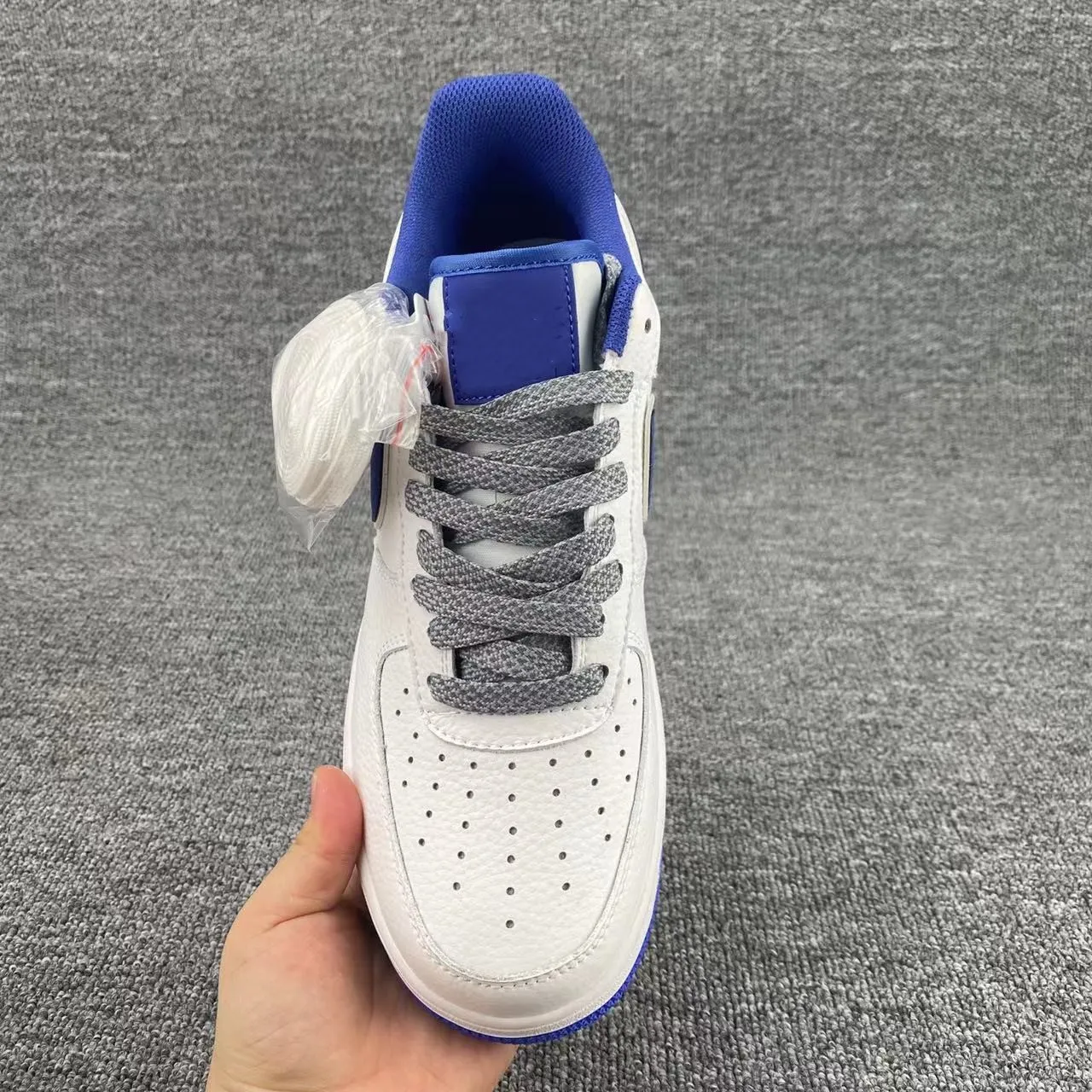 Ultime outlet uscite scarpe