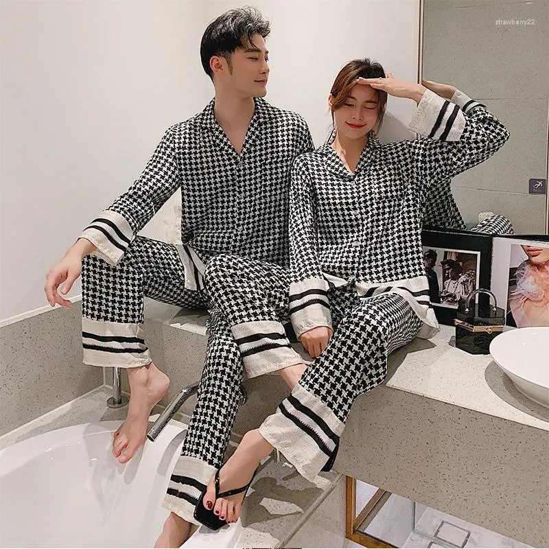 Elegant pyjama set shop