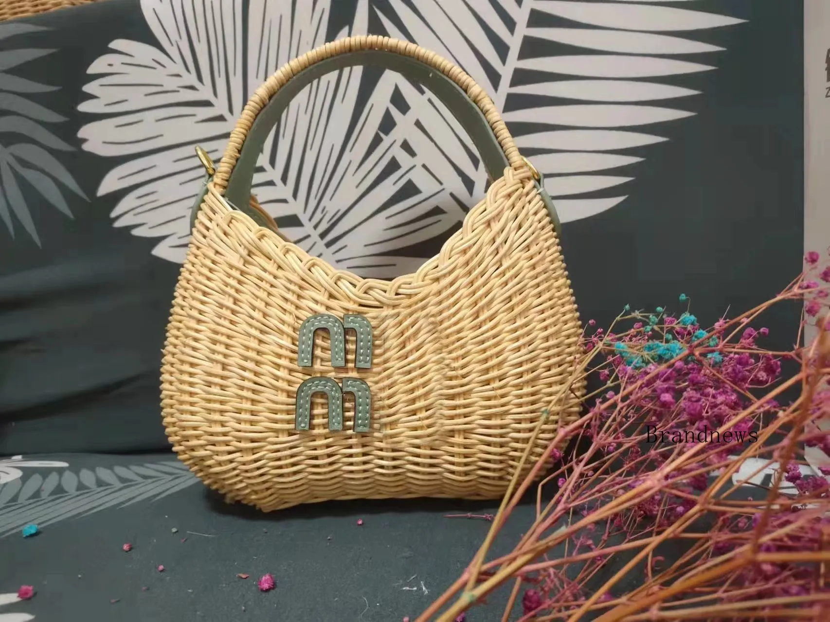 Luxury Rattan Basket Totes Bag Woman Designer Pine Cone Wicker Woven Handbags Women Summer Cute Beach Straw Bag Bali Vacation Handmade Travel Purses 2417