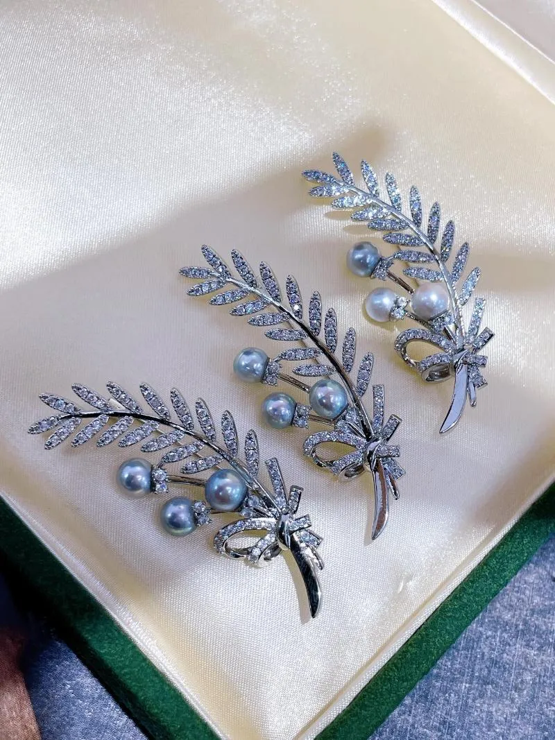 Brooches Leaf Design Seawater Pearl Akoya Brooch 6-7mm Beads Autumn Breastpin Jewelry