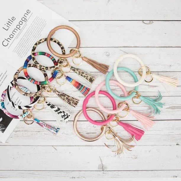 Round key ring bracelet deals