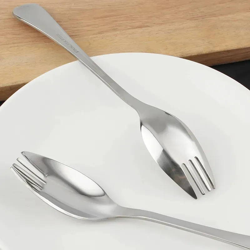 Nouveau Spork en acier inoxydable pour manger des nouilles Fourchette à salade multifonctionnelle Dessert Cuillère à fruits Vaisselle de cuisine