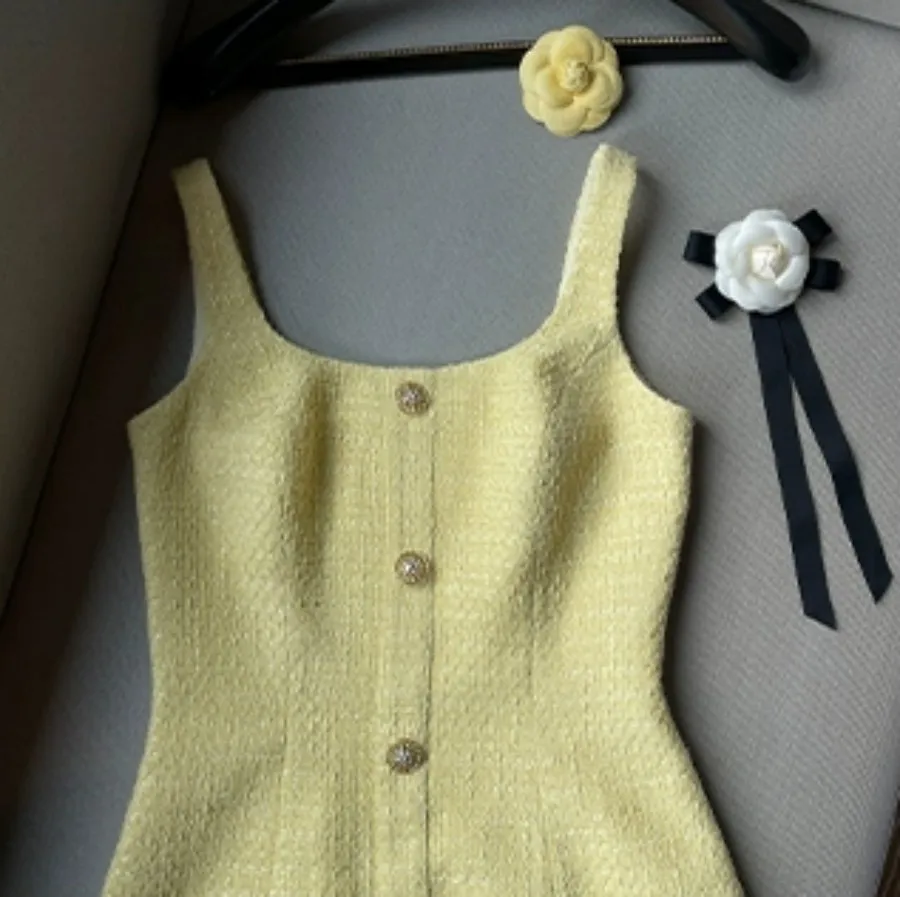 Women`s yellow color sleeveless tweed woolen flower patchwork slim waist casual dress SML