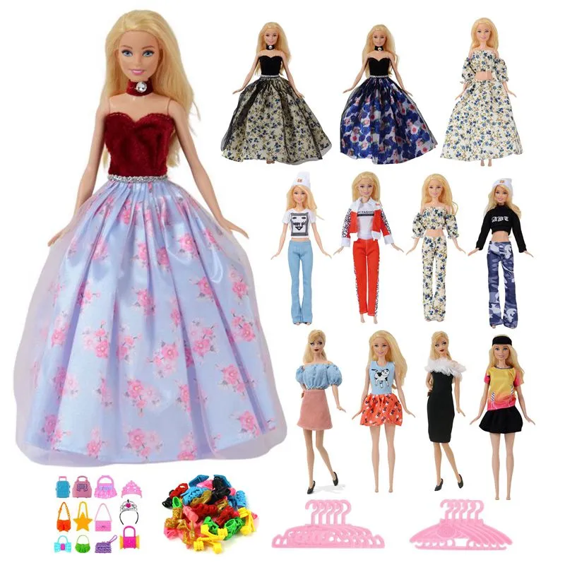 Dockkläder kawaii 59 artiklar /lot dolsl tillbehör = 4 bröllopsklänningar +4 modekläder + 4 dagliga slitage för barbie diy dressing