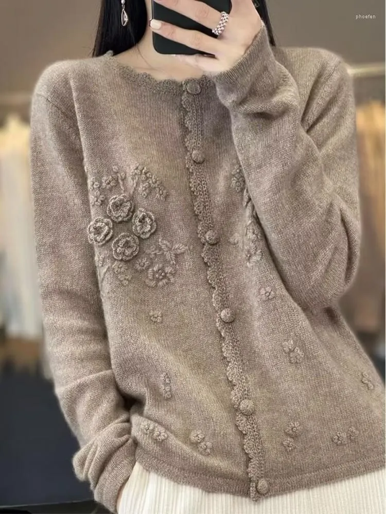 Suéter bordado hecho a mano de estilo dulce Mori de otoño para mujer, cárdigan de manga larga con cuello redondo