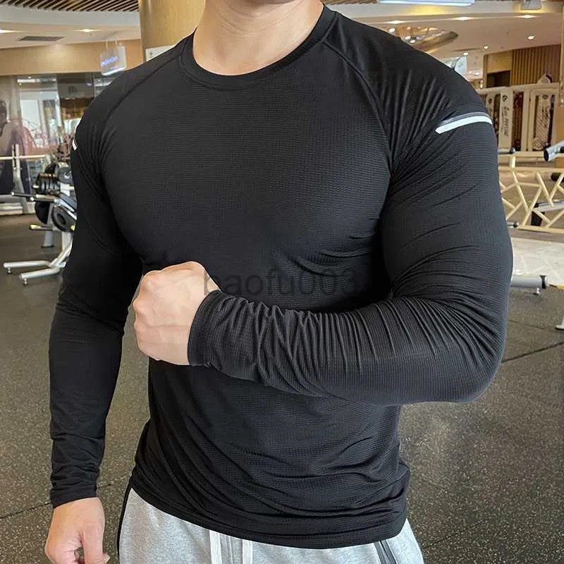 Men's T-Shirts Men Quick Dry Fitness Tees Outdoor Sport Running Climbing soft Elastic spandex Long Sleeves Tight Bodybuilding Tops Gym T-shirt J230531