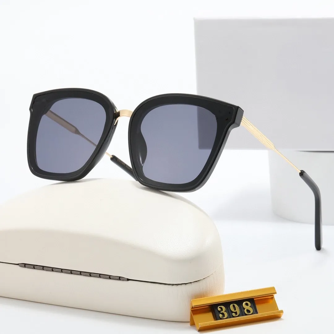 مصمم نظارات شمسية العلامة التجارية الكلاسيكية الطيار الشمسي الأزياء نساء نظارات الشمس UV400 جولة الجولة العدسة مرآة مع مربع