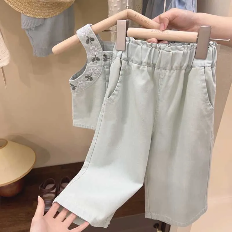 Set di abbigliamento Vestiti per ragazze Estate Denim VestandJeans Baby Ricamo Fiore Abiti per bambini Set 2-7 anni