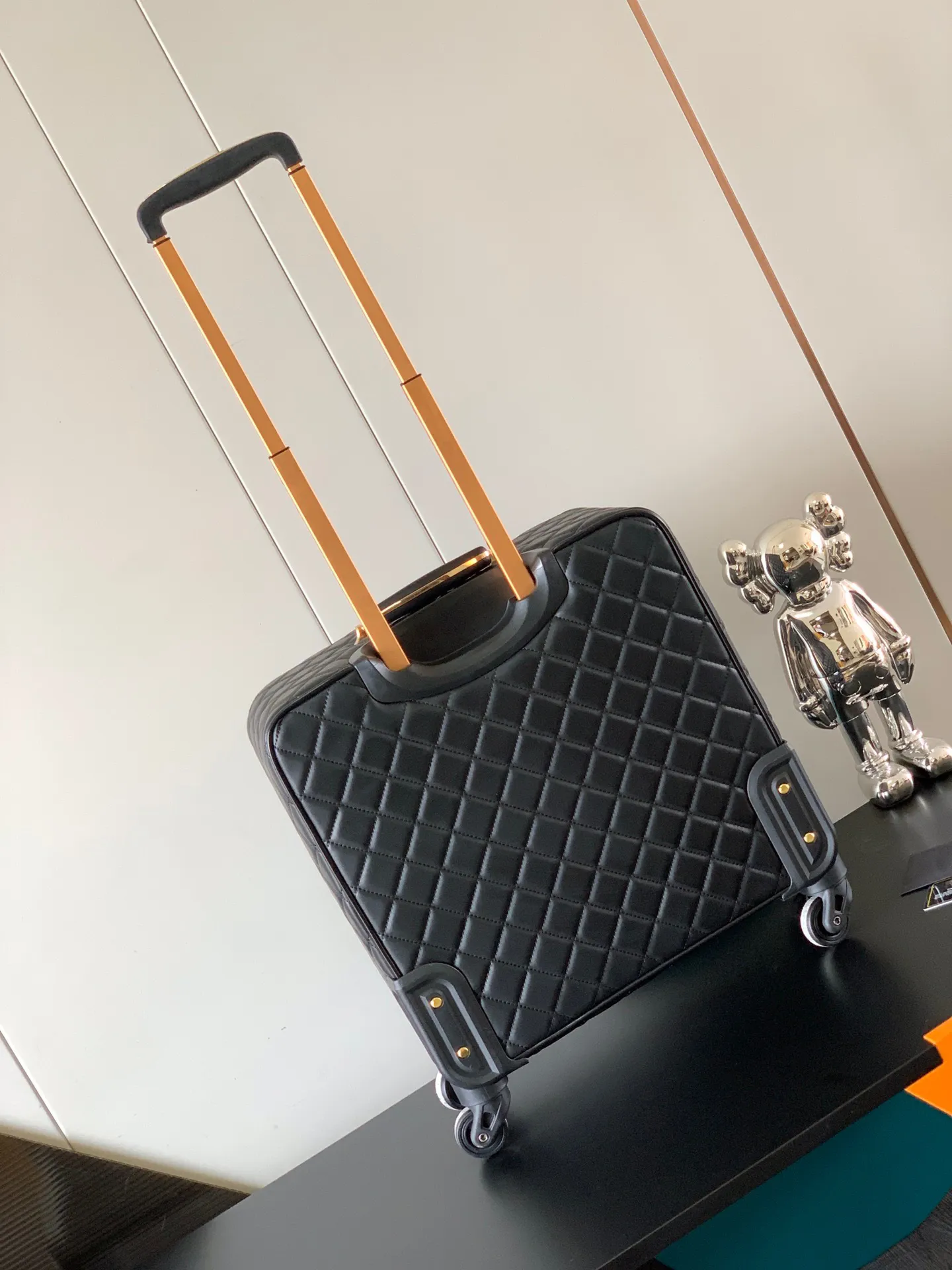 Genuine Leather Rolling Suitcase 16 Cabin Trolley Black Weekend Overnight Bag With Lock From Cool jenny 332.49 DHgate.Com