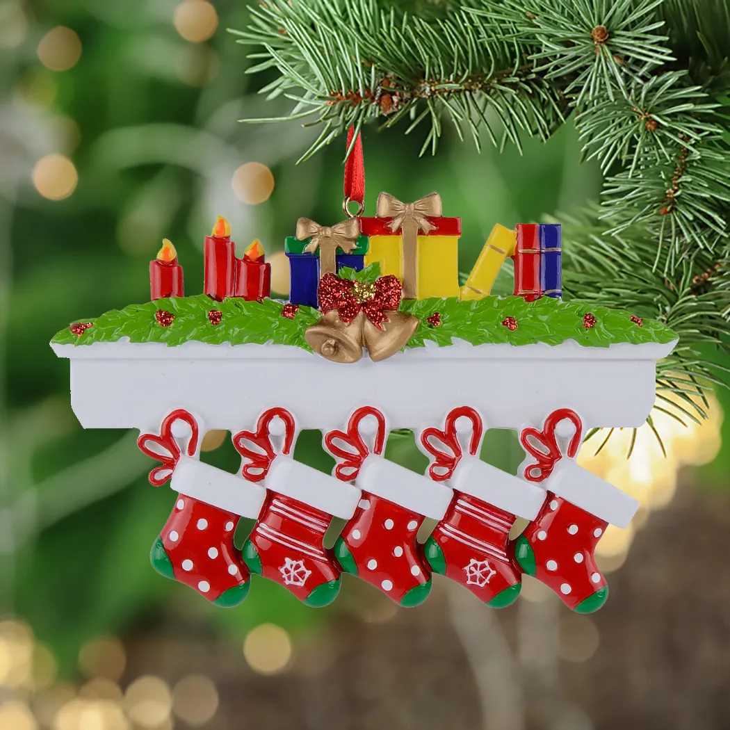 Bas de cheminée Famille de 5 ornements de Noël personnalisés en polyrésine
