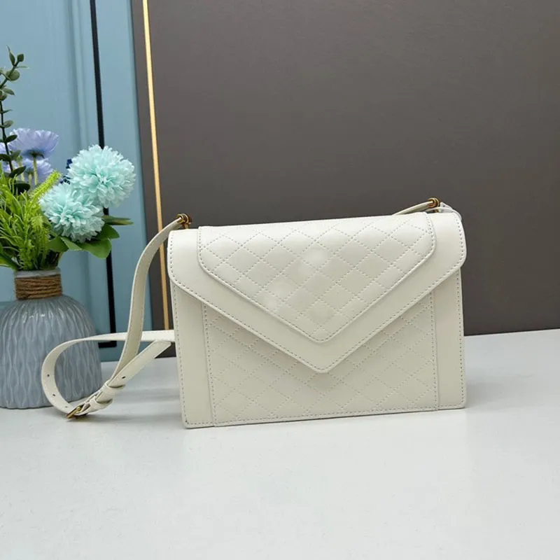 バッグ・カバンその他 DUVETICA Jumi S Beige Women's Crossbody Bag V-25N-VDCR1515N- Quilted Leather Flap Chain Shoulder Bag Mini Satchel Bag