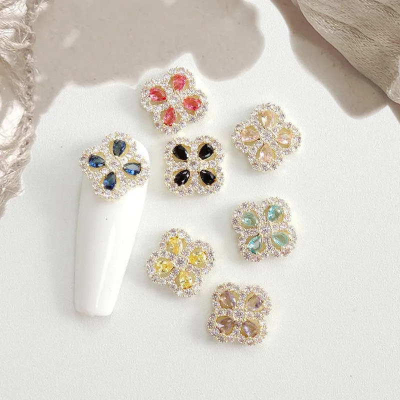 Sıvılar 10 PCS/LOT KAWAII Çiçek Zirkon Kristalleri Rhinestones Nail Art Takı Manikür Süslemeleri DIY Tırnaklar Aksesuarlar Takılar Malzemeleri