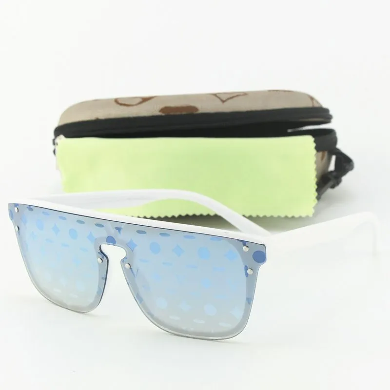 Óculos de sol de designer de moda Óculos de sol de praia para homem e mulher Conjunto de bebida com tampas Opção de cor Boa qualidade Toalhetes de limpeza de lentes Toalhetes anti-embaciamento Estojo rígido