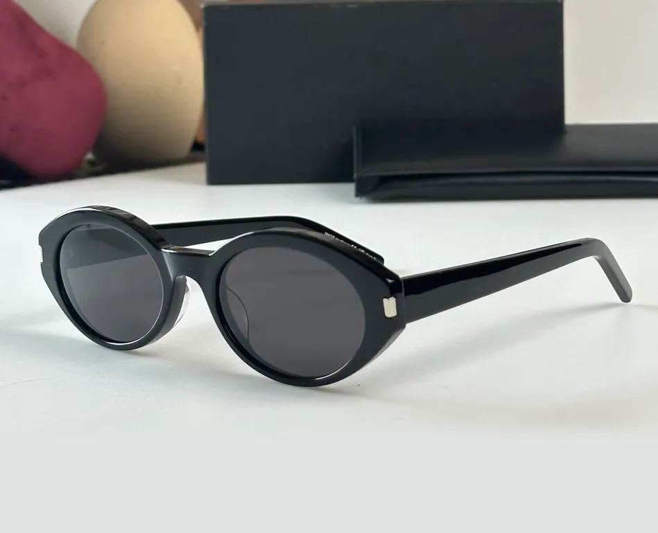 Occhiali da sole ovali neri da donna 567 Occhiali da sole moda estiva Sunnies gafas de sol Sonnenbrille Shades Occhiali UV400 con scatola