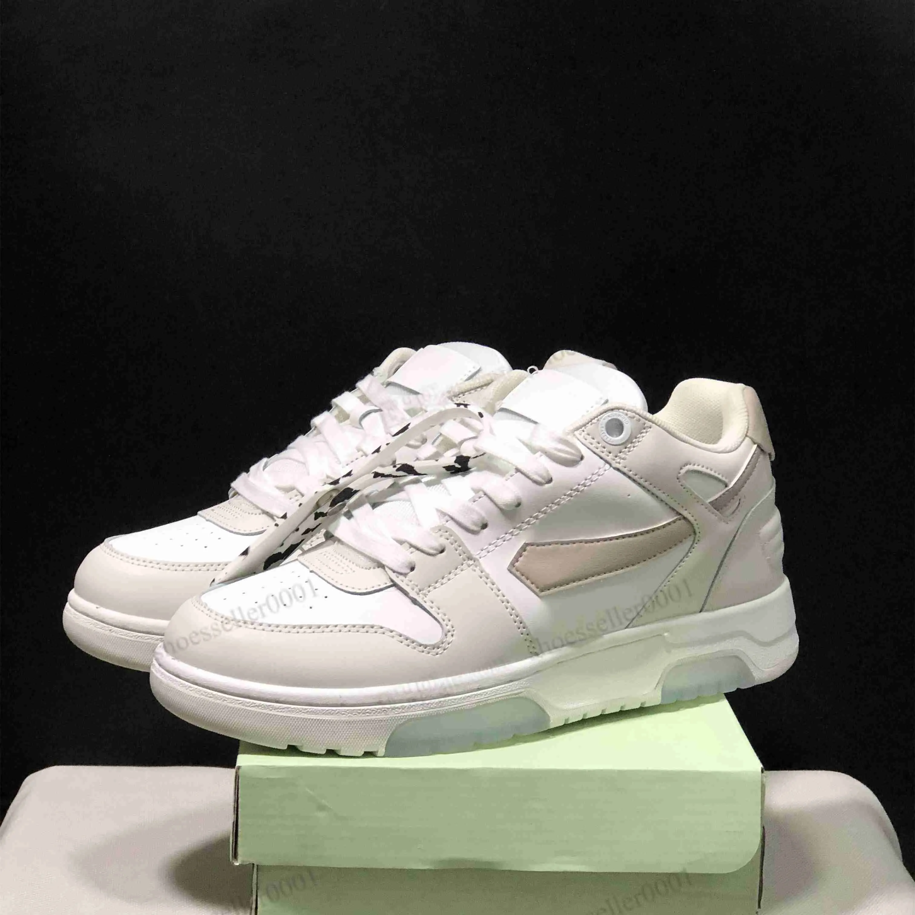 35 000 trainers hot sale