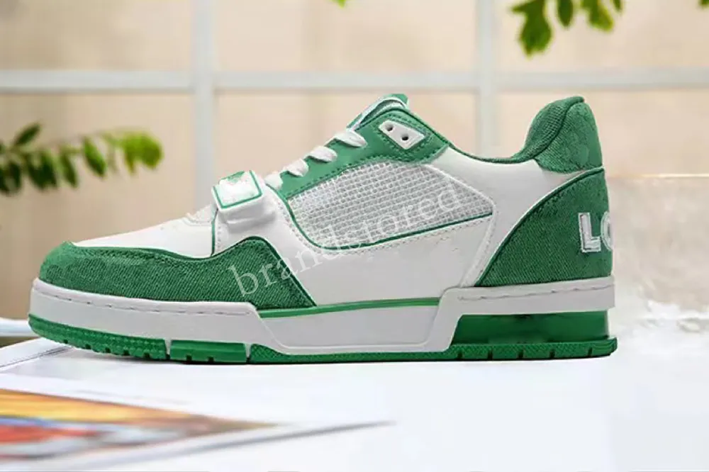 Trainer slippers outlet