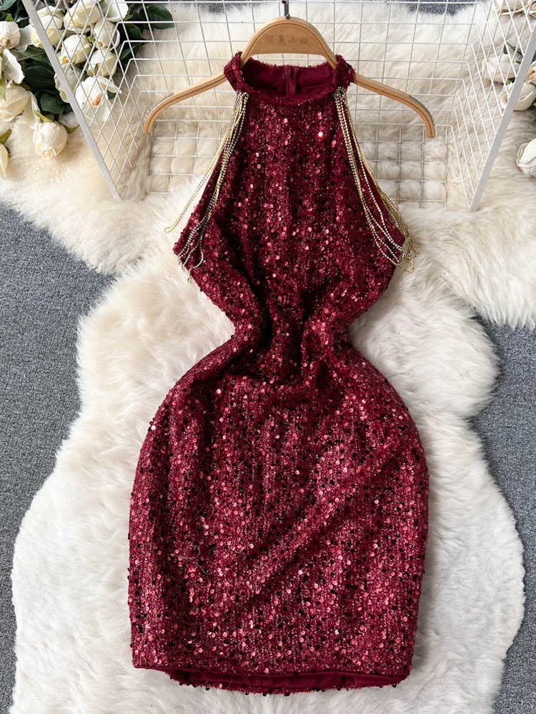 Casual Dresses Luxury Beaded Christmas Red Party Fashion Strap Chain Design Sleeveless Mini Dress Vestido South Korea P230530