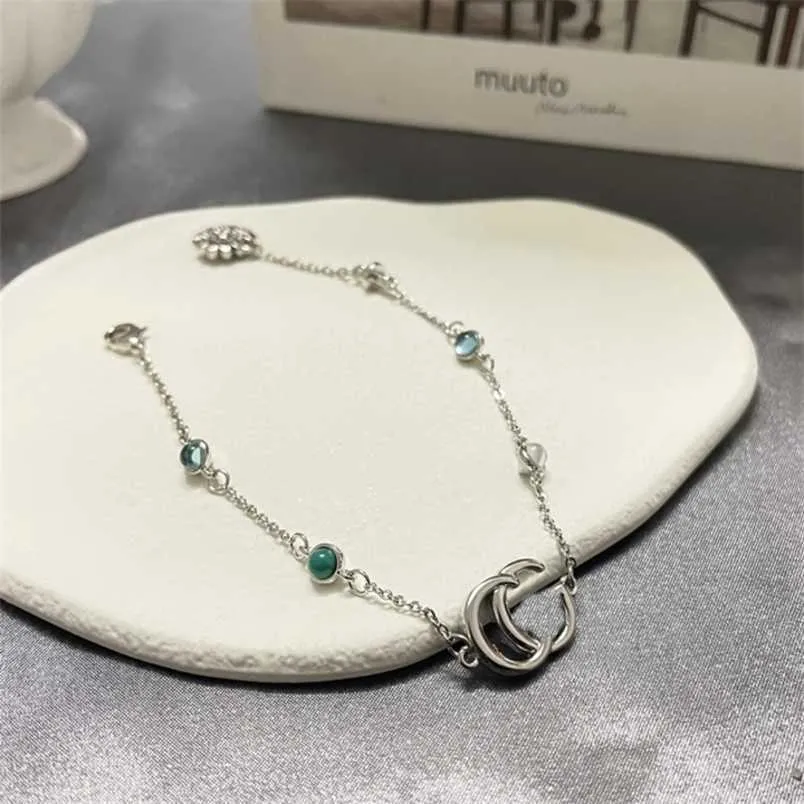 20% di sconto 2023 Nuova collana di gioielli di design anello ornamento a mano usato Little Daisy Flower Turquoise ins bracciale da donna regalo per fidanzate