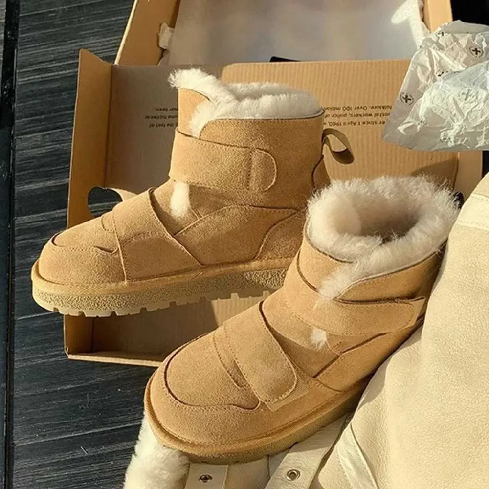 Stivali da neve Donna Inverno Novità Plus Scarpe da donna in velluto Stivali caldi Pantofole in cotone spesso Stivaletti da donna neri pelosi Mujer