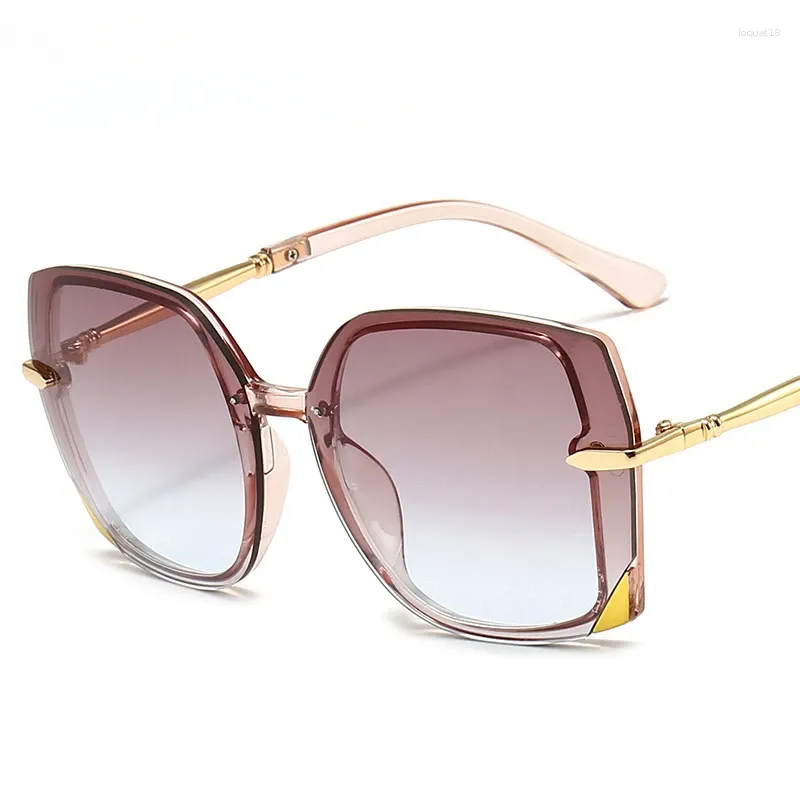 女性用のサングラスメタルレッグファッションラグジュアリーサングラス2023グラデーション透明な茶色のアイウェアシェードガファスデルムージェル