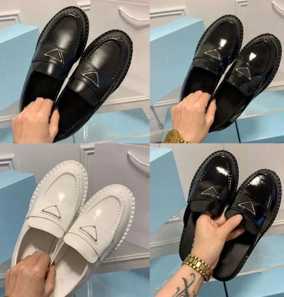 Tasarımcı Prad Kadınlar Sıradan Monolit Üçgen Siyah Deri Artış Platform Spor ayakkabıları bulutbust Klasik Patent Mat Loafers Eğitmenleri Yüksek Kaliteli Ayakkabılar