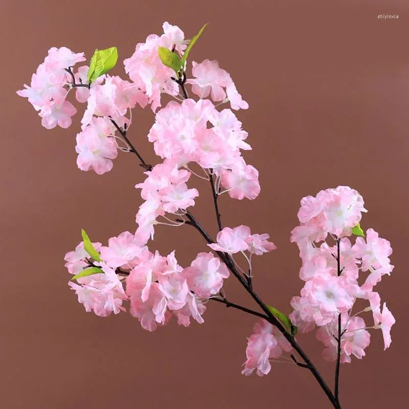 Simulazione di fiori decorativi Ramo di fiori di ciliegio 4 3 Decorazione di nozze Rattan