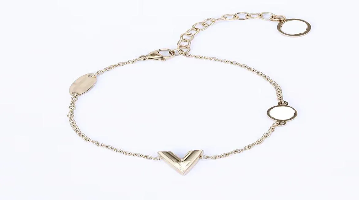 wisiewki łańcuch naszyjniki projektant mody biżuteria Choker urok Titanium Gold Love v Lady Pierścień Bransoletka Women Wedding Gift PE7847569