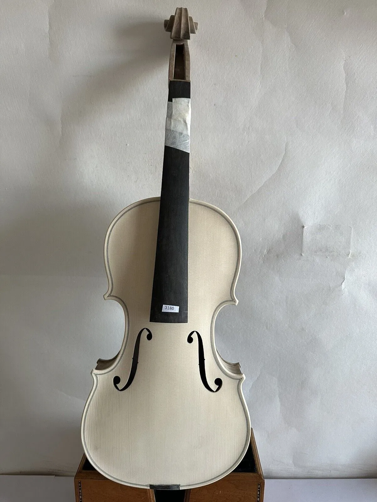 4/4 Violin ovarnad fågelögon Maple Wood Back Old Spruce Top Hand Carved 3180