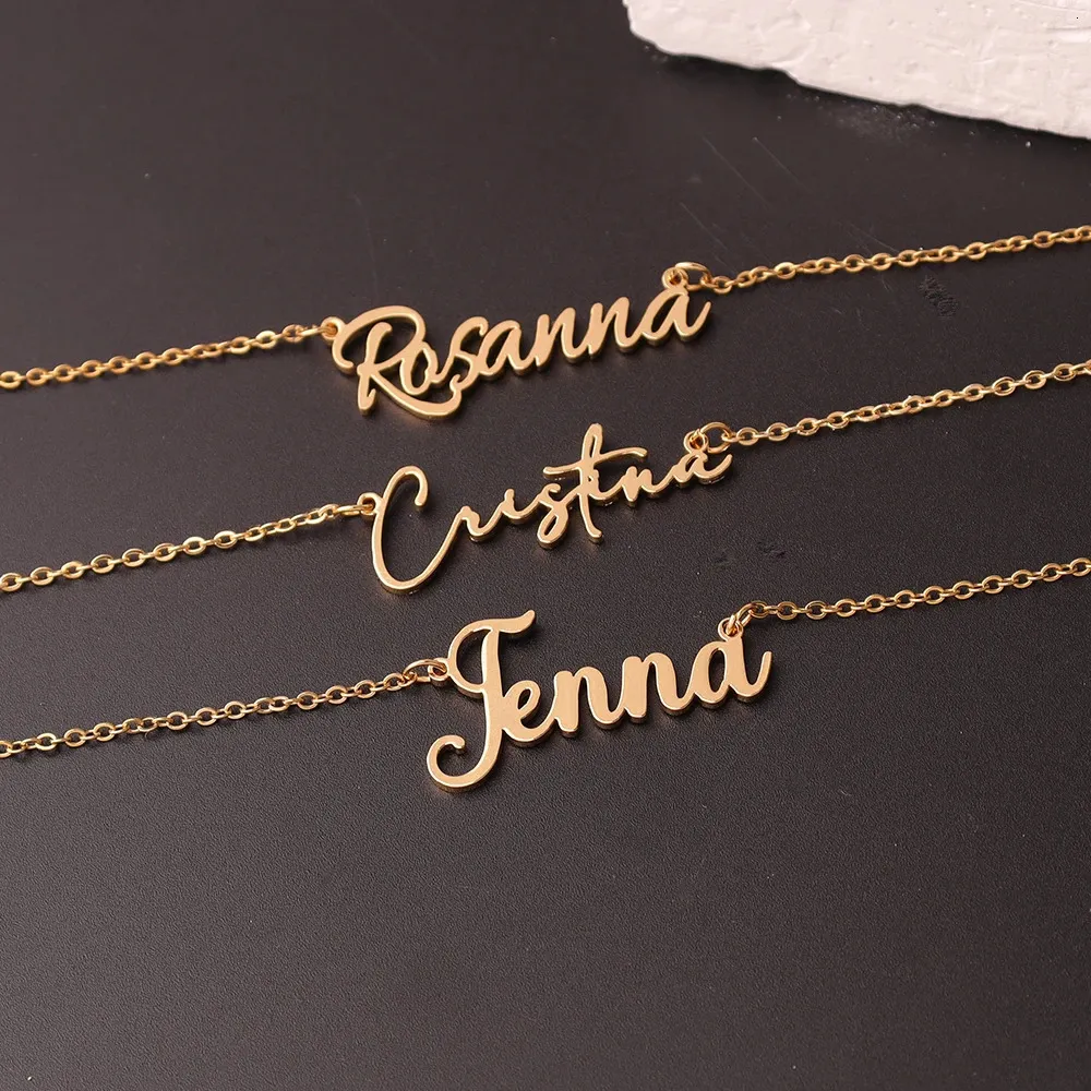 Pendentif Colliers Nom personnalisé Collier personnalisé doré ras du cou en acier inoxydable pour femmes homme personnalisé bijoux couple cadeau 231130