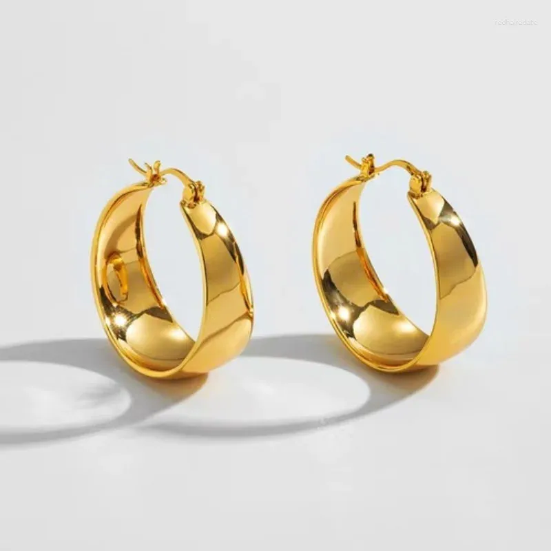 Acquista FOXANRY Prevenire l'allergia Orecchini a cerchio color argento per le donne Moda Punk Vintage Semplice Twist Design Regali di gioielli per feste in Italia a partire da 27