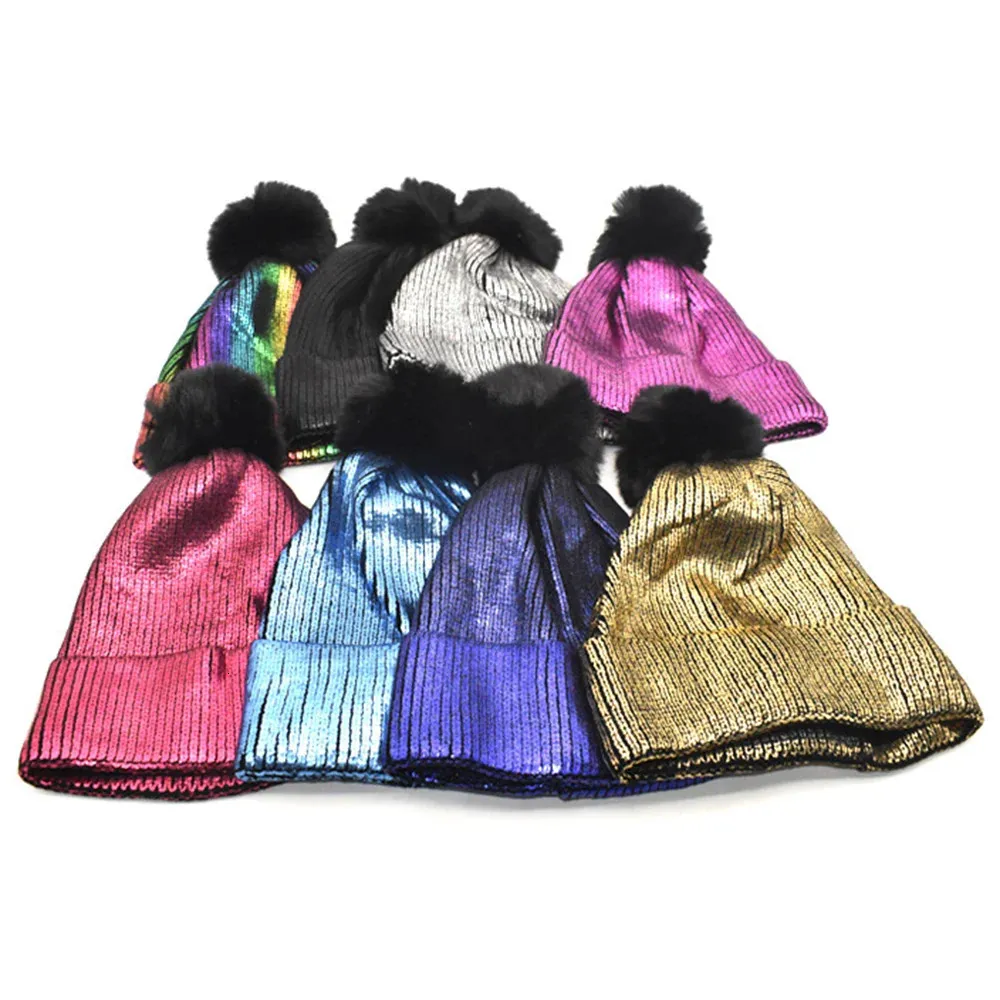 Beanie Skull Cap Girls Hat Winter Warm Cap Metálico Brillante Punto Crochet Beanie con Pom Silver Soft Woolen Hip Pop Regalo 231201