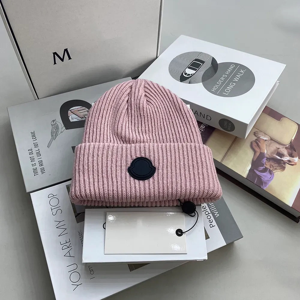 Fashionable New High Quality Knitted Hat, Woolen Hat Hot Selling Style in Europe and America Windproof and Warm as a Gift for Family and Couples Optional Packaging Box
