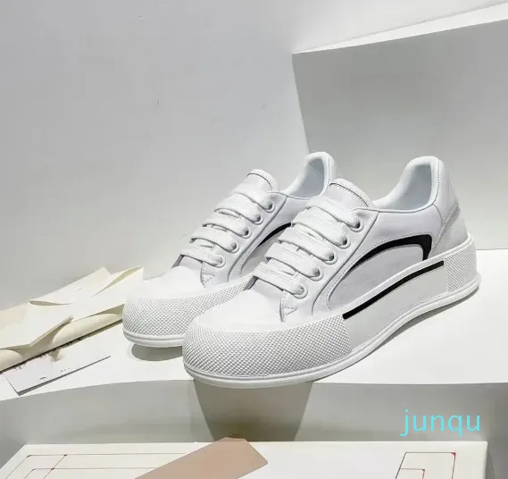 Zwarte ronde teen omhoog vrouwen witte gladde high triple rubber designer dames trainers casual heren schoenen sneakers